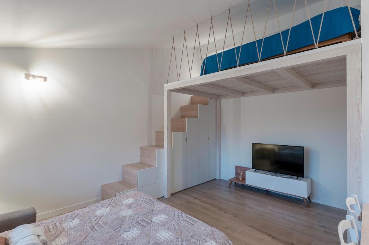 Casa Lugana 19 - Monolocale Con Piscina Direttamente A Lago Sirmione Exterior foto